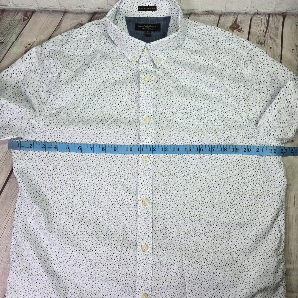 Banana Republic Mens L Standard Fit‎ Bluefish Short Sleeve Shirt Organic Cotton